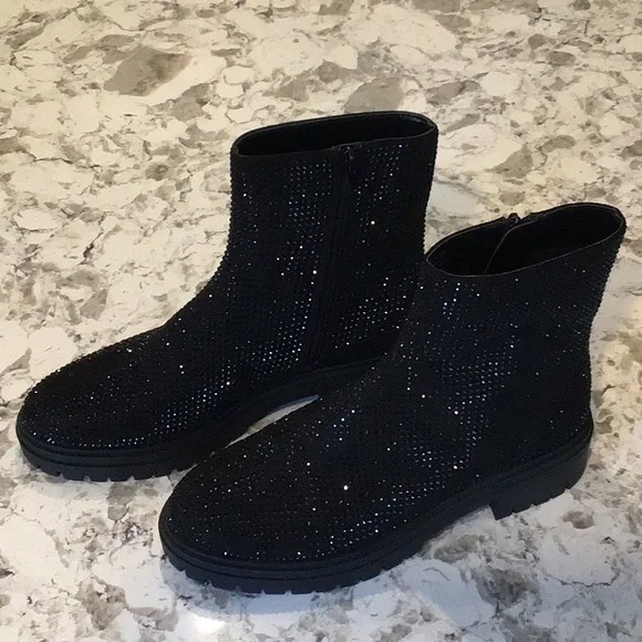 I.N.C. Women’s Beslana Lug Sole Bootie. - Picture 1 of 3